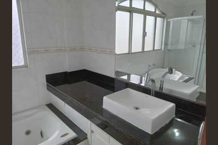 Apartamento à venda com 250m², 4 quartos e 3 vagas Apartamento à venda com 250m², 4 quartos e 3 vagasc9df5e11-13f7-4aff-9fab-99541e55d34a - andrea teixeira chicharo.jpeg