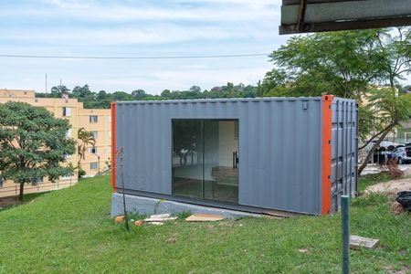 Apartamento à venda com 51m², 2 quartos e 1 vaga Apartamento à venda com 51m², 2 quartos e 1 vagaMinimercado