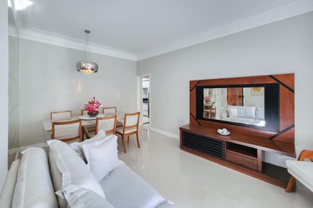Apartamento à venda com 110m², 4 quartos e 1 vaga Apartamento à venda com 110m², 4 quartos e 1 vagaSala