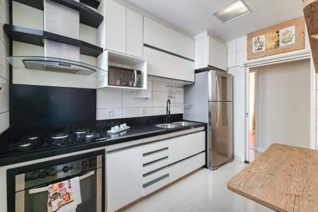 Apartamento à venda com 110m², 4 quartos e 1 vaga Apartamento à venda com 110m², 4 quartos e 1 vagaCozinha