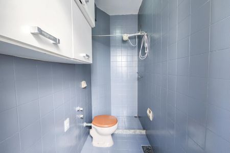 Apartamento à venda com 110m², 4 quartos e 1 vaga Apartamento à venda com 110m², 4 quartos e 1 vagaBanheiro de Serviço