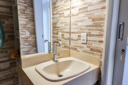 Apartamento à venda com 110m², 4 quartos e 1 vaga Apartamento à venda com 110m², 4 quartos e 1 vagaBanheiro