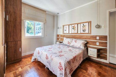 Apartamento à venda com 110m², 4 quartos e 1 vaga Apartamento à venda com 110m², 4 quartos e 1 vagaSuíte