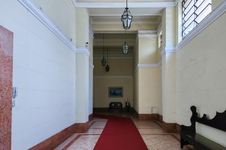 Apartamento à venda com 110m², 4 quartos e 1 vaga Apartamento à venda com 110m², 4 quartos e 1 vagaÁrea Comum