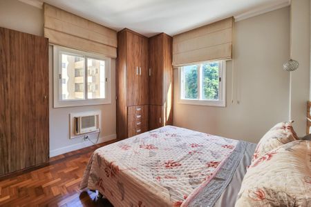 Apartamento à venda com 110m², 4 quartos e 1 vaga Apartamento à venda com 110m², 4 quartos e 1 vagaSuíte
