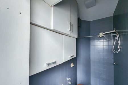 Apartamento à venda com 110m², 4 quartos e 1 vaga Apartamento à venda com 110m², 4 quartos e 1 vagaBanheiro de Serviço