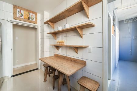 Apartamento à venda com 110m², 4 quartos e 1 vaga Apartamento à venda com 110m², 4 quartos e 1 vagaCozinha
