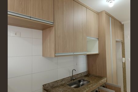 Apartamento para alugar com 80m², 2 quartos e 2 vagas Apartamento para alugar com 80m², 2 quartos e 2 vagasCozinha