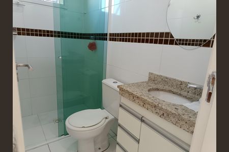Apartamento para alugar com 80m², 2 quartos e 2 vagas Apartamento para alugar com 80m², 2 quartos e 2 vagasBanheiro