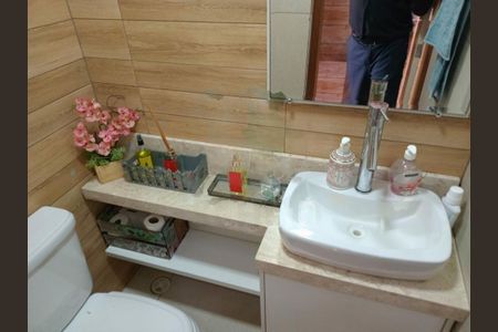 Casa à venda com 115m², 3 quartos e 4 vagas