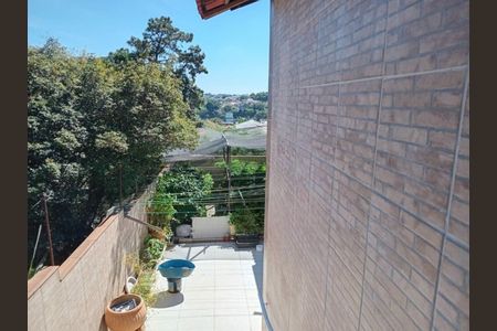 Casa à venda com 115m², 3 quartos e 4 vagas