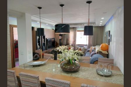Casa à venda com 115m², 3 quartos e 4 vagas