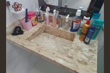 Apartamento para alugar com 50m², 2 quartos e 1 vaga Apartamento para alugar com 50m², 2 quartos e 1 vagaBanheiro