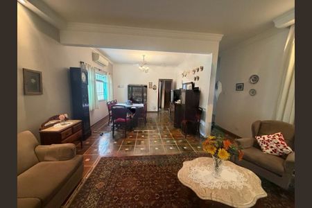 Casa à venda com 3 quartos, 200m² em Chácara Santo Antônio (Zona Sul), São Paulo