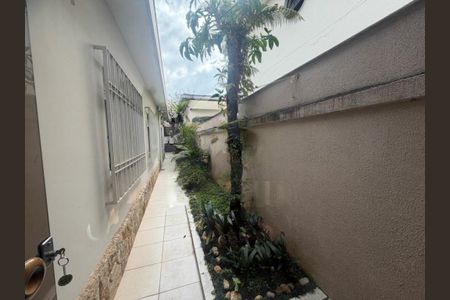 Casa à venda com 3 quartos, 200m² em Chácara Santo Antônio (Zona Sul), São Paulo