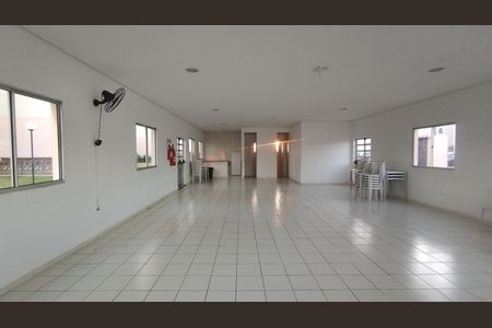 Apartamento para alugar com 55m², 2 quartos e 1 vaga Apartamento para alugar com 55m², 2 quartos e 1 vagaSalão de Festas
