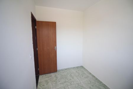 Quarto 1 de apartamento para alugar com 2 quartos, 48m² em Solar do Barreiro, Belo Horizonte