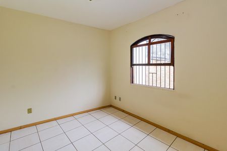 Casa para alugar com 75m², 2 quartos e 1 vaga Casa para alugar com 75m², 2 quartos e 1 vagaQuarto 1
