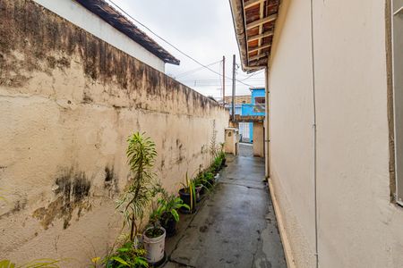 Casa para alugar com 75m², 2 quartos e 1 vaga Casa para alugar com 75m², 2 quartos e 1 vagaEntrada