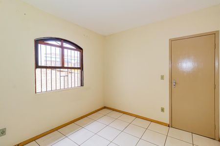 Casa para alugar com 75m², 2 quartos e 1 vaga Casa para alugar com 75m², 2 quartos e 1 vagaQuarto 1