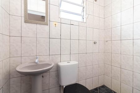 Banheiro de casa para alugar com 1 quarto, 80m² em Casa Verde Alta, São Paulo