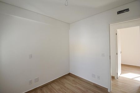 Apartamento à venda com 70m², 3 quartos e 2 vagas Apartamento à venda com 70m², 3 quartos e 2 vagasQuarto 2
