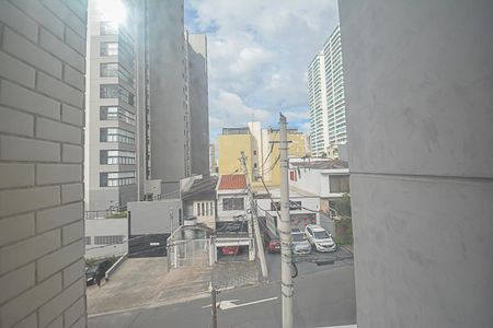 Apartamento à venda com 70m², 3 quartos e 2 vagas Apartamento à venda com 70m², 3 quartos e 2 vagasVista do Quarto Suíte