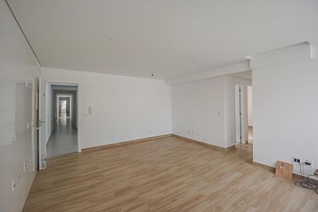 Apartamento à venda com 70m², 3 quartos e 2 vagas Apartamento à venda com 70m², 3 quartos e 2 vagasSala/Cozinha/Área de Cozinha