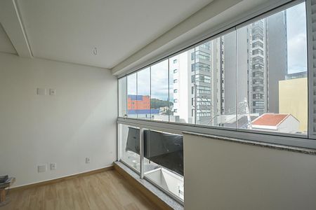 Apartamento à venda com 70m², 3 quartos e 2 vagas Apartamento à venda com 70m², 3 quartos e 2 vagasSala/Cozinha/Área de Cozinha