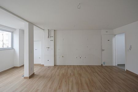 Apartamento à venda com 70m², 3 quartos e 2 vagas Apartamento à venda com 70m², 3 quartos e 2 vagasSala/Cozinha/Área de Cozinha