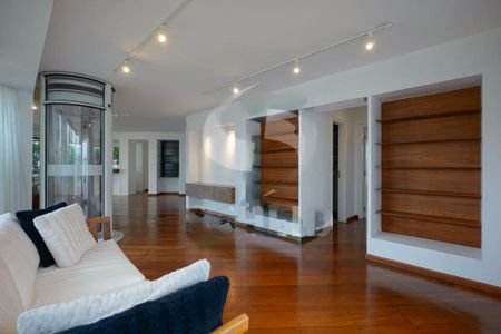 Apartamento à venda com 566m², 5 quartos e 6 vagas