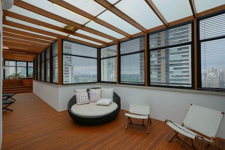 Apartamento à venda com 566m², 5 quartos e 6 vagas