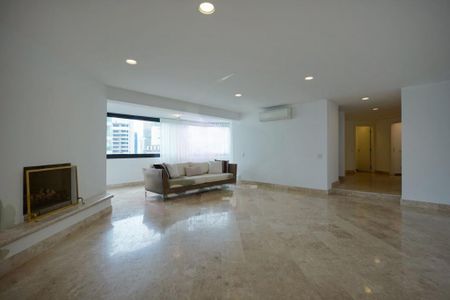 Apartamento à venda com 566m², 5 quartos e 6 vagas