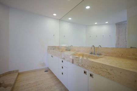 Apartamento à venda com 566m², 5 quartos e 6 vagas