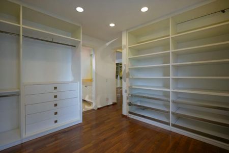 Apartamento à venda com 566m², 5 quartos e 6 vagas