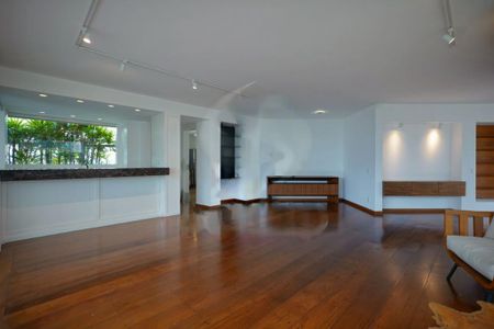 Apartamento à venda com 566m², 5 quartos e 6 vagas