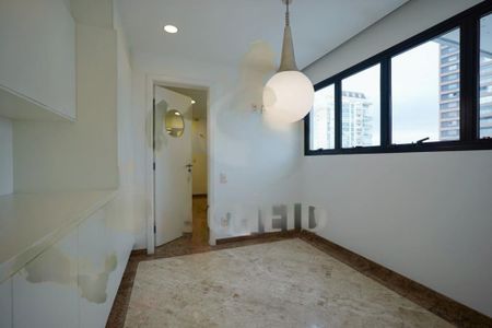 Apartamento à venda com 566m², 5 quartos e 6 vagas