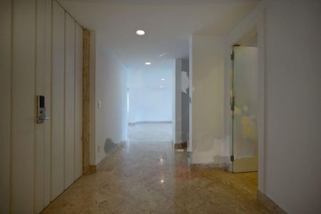 Apartamento à venda com 566m², 5 quartos e 6 vagas