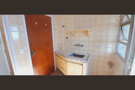 Cozinha de apartamento para alugar com 1 quarto, 48m² em Higienópolis, São Paulo