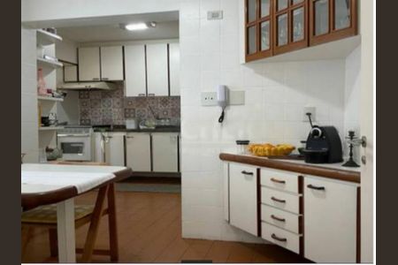 Apartamento à venda com 131m², 3 quartos e 2 vagas