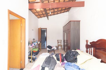 Casa à venda com 234m², 1 quarto e 3 vagasSuíte