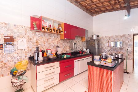 Casa à venda com 234m², 1 quarto e 3 vagasCozinha