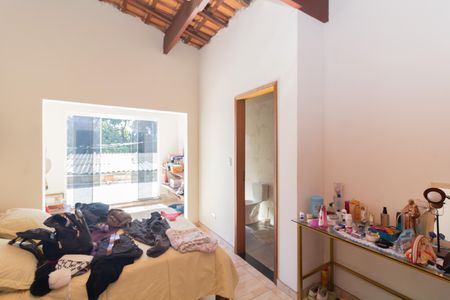 Casa à venda com 234m², 1 quarto e 3 vagasSuíte
