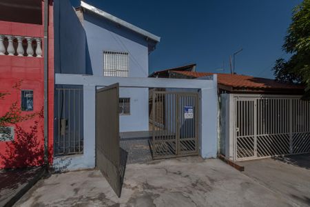 Casa à venda com 104m², 2 quartos e 2 vagas Casa à venda com 104m², 2 quartos e 2 vagasPlaca