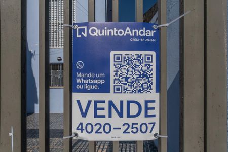 Casa à venda com 104m², 2 quartos e 2 vagas Casa à venda com 104m², 2 quartos e 2 vagasPlaca