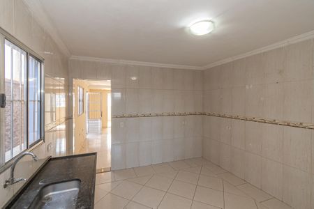 Casa à venda com 104m², 2 quartos e 2 vagas Casa à venda com 104m², 2 quartos e 2 vagasCozinha