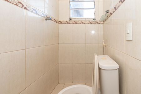 Casa à venda com 104m², 2 quartos e 2 vagas Casa à venda com 104m², 2 quartos e 2 vagasBanheiro Área de Serviço