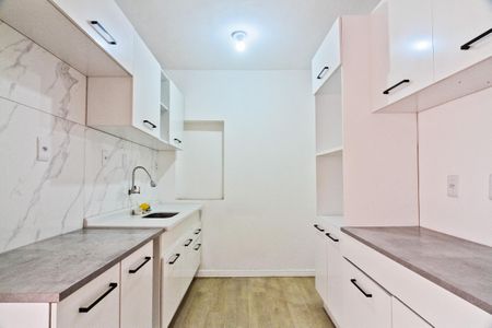 Cozinha de casa de condomínio para alugar com 2 quartos, 150m² em Santana, São Paulo