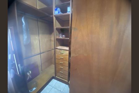 Casa à venda com 250m², 3 quartos e 3 vagas