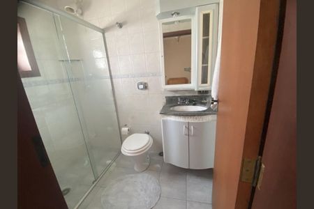 Casa à venda com 250m², 3 quartos e 3 vagas